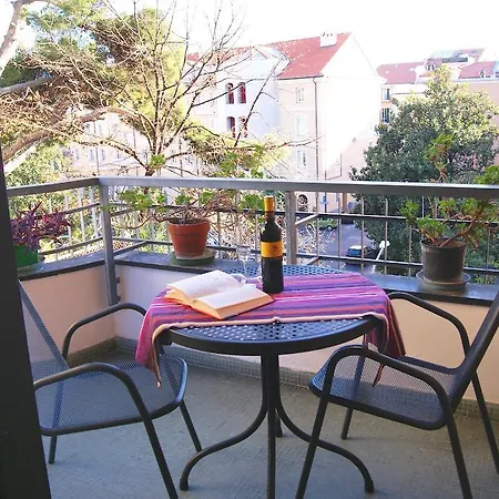 Apartment Il Terrazzo Di Ennio Imperia